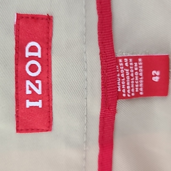 IZOD Men's Tan Golf Shorts, 100% Polyester - Size 42 - Picture 7 of 10